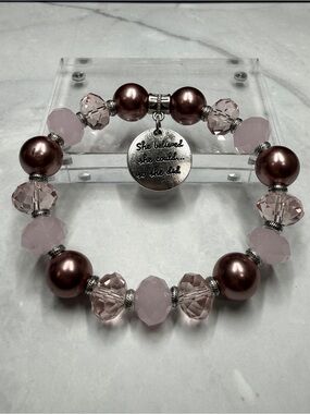🚨3 for $15🚨 She Believed Faux Pearl & Crystal Stretch Bracelet